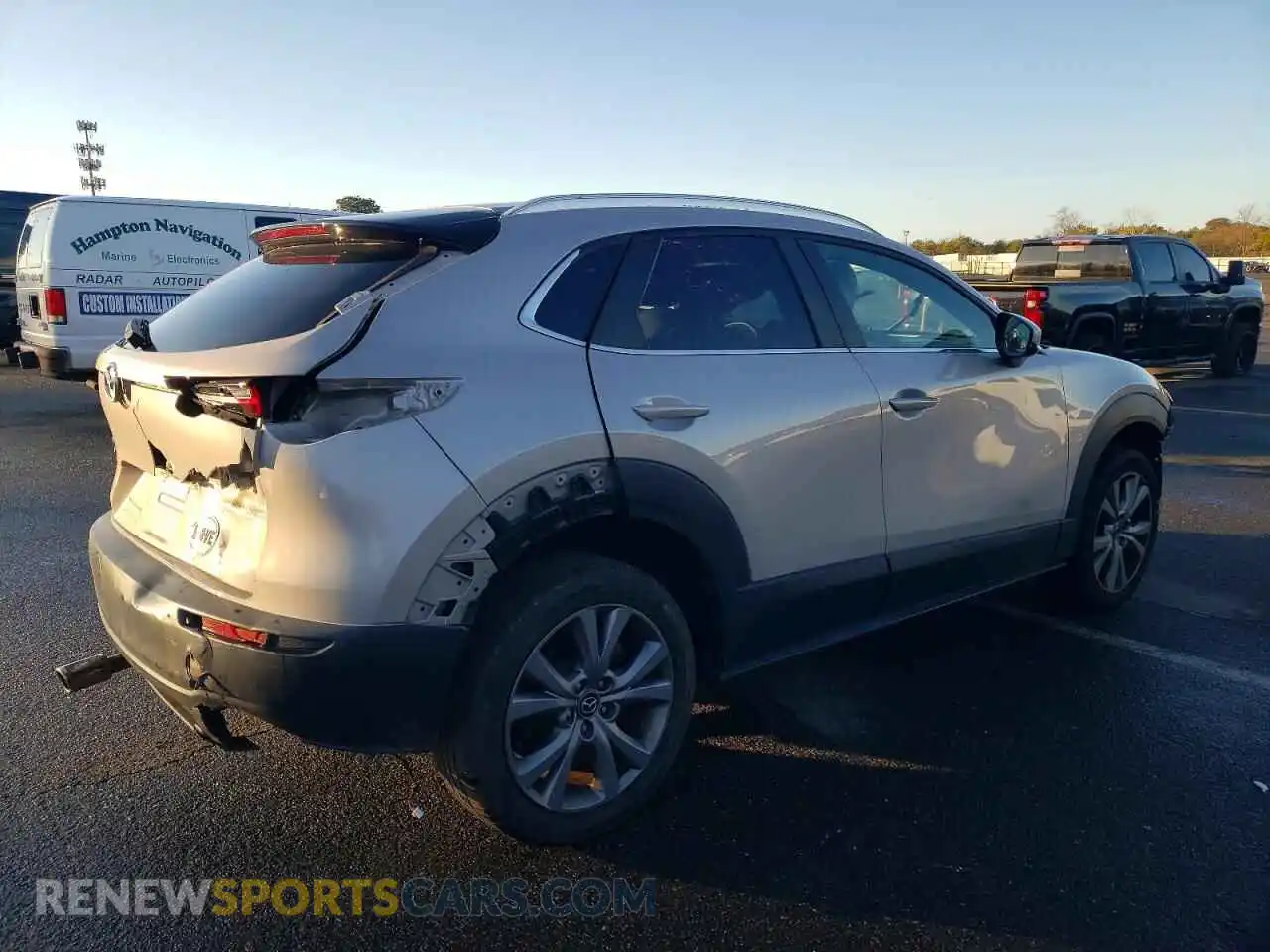 3 Photograph of a damaged car 3MVDMBCL0NM408217 MAZDA CX30 2022