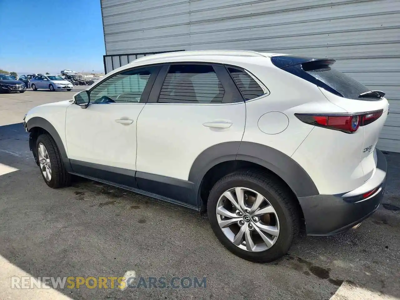 2 Photograph of a damaged car 3MVDMBCL1NM409568 MAZDA CX30 2022