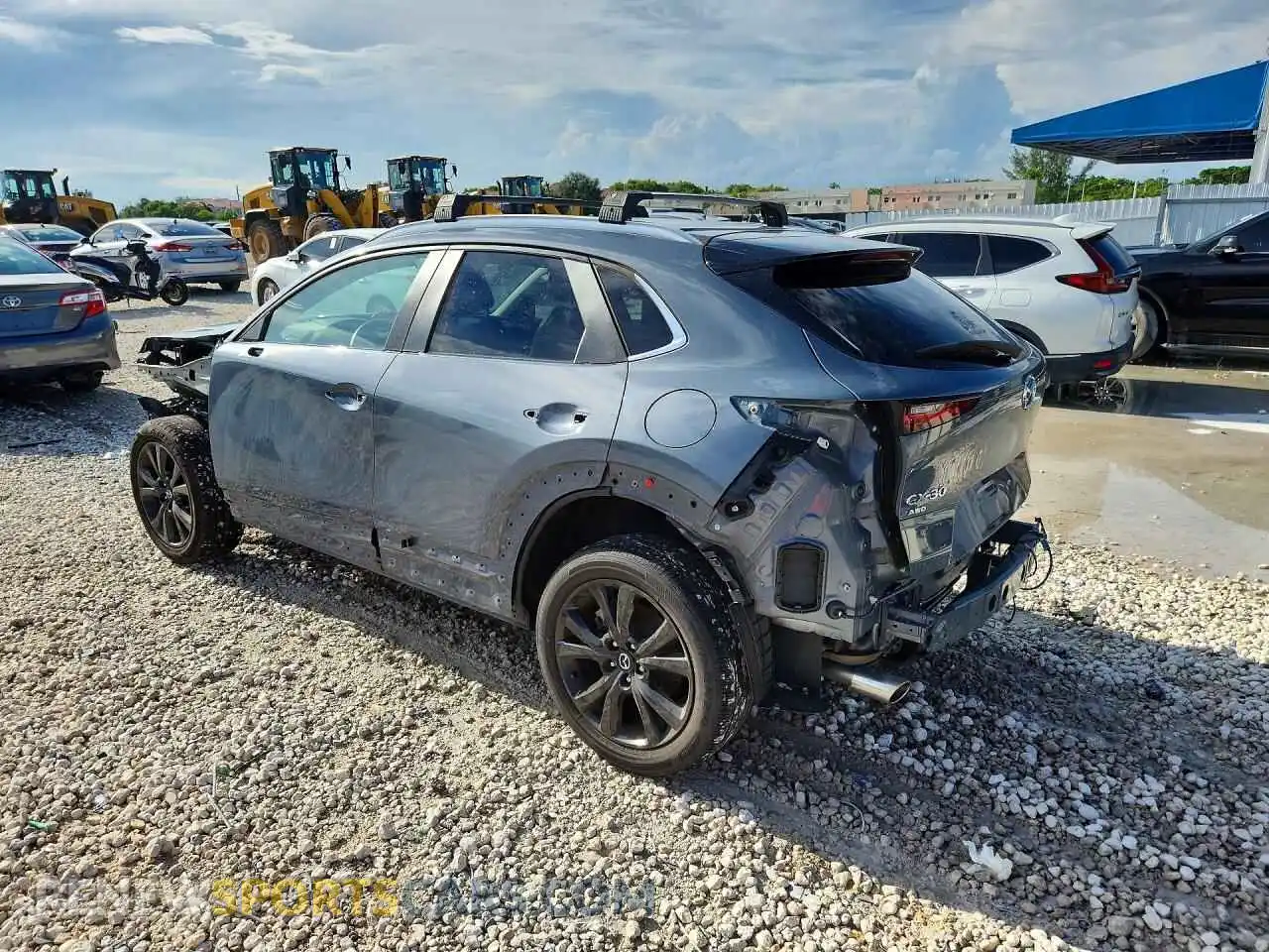 2 Photograph of a damaged car 3MVDMBCL4NM405756 MAZDA CX30 2022