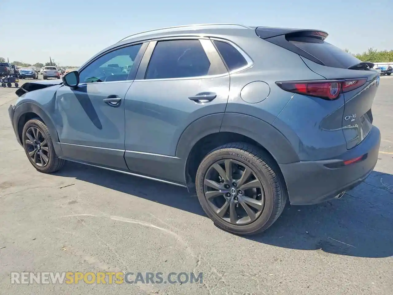 2 Photograph of a damaged car 3MVDMBCL4NM456240 MAZDA CX30 2022