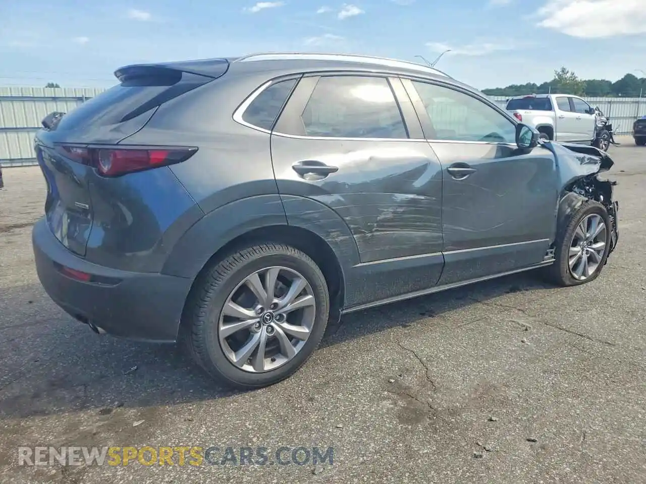 3 Photograph of a damaged car 3MVDMBCL6NM419044 MAZDA CX30 2022