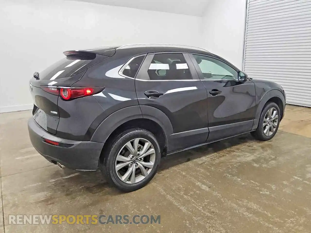 3 Photograph of a damaged car 3MVDMBCL7NM442798 MAZDA CX30 2022