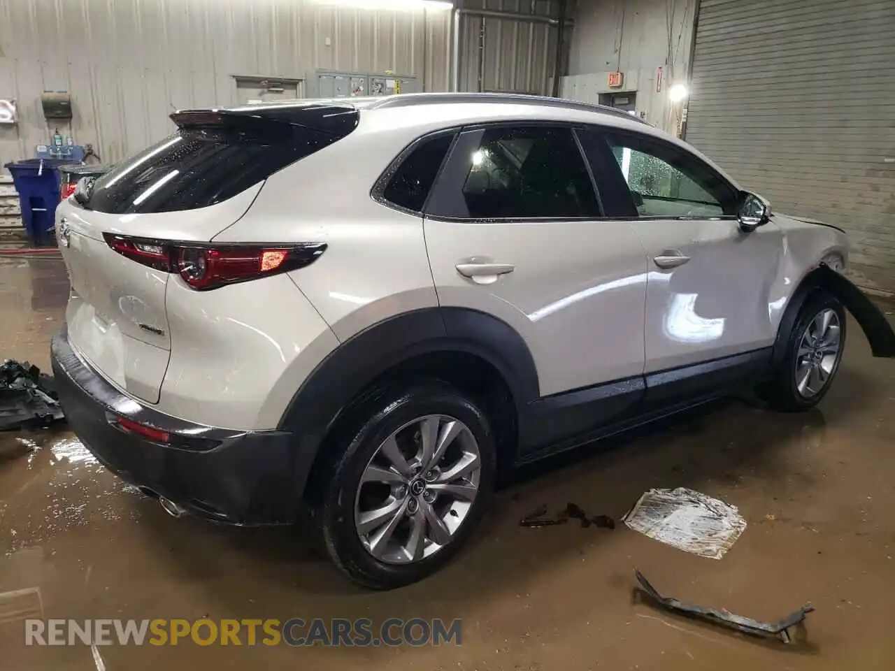 3 Photograph of a damaged car 3MVDMBCL7NM458435 MAZDA CX30 2022