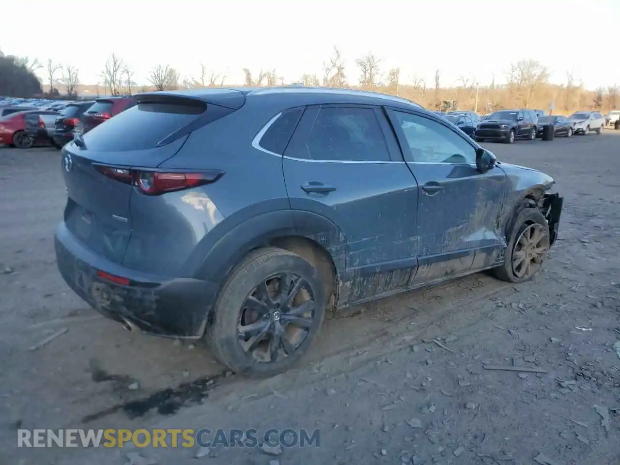3 Photograph of a damaged car 3MVDMBCL8NM435374 MAZDA CX30 2022