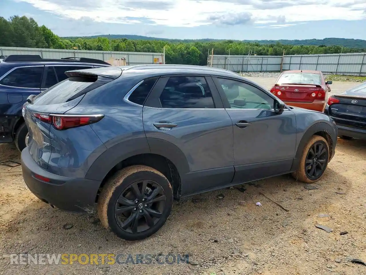 3 Photograph of a damaged car 3MVDMBCL9NM416784 MAZDA CX30 2022