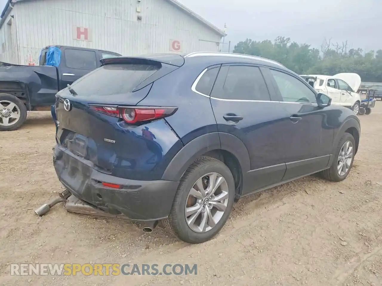 3 Photograph of a damaged car 3MVDMBCLXNM431357 MAZDA CX30 2022