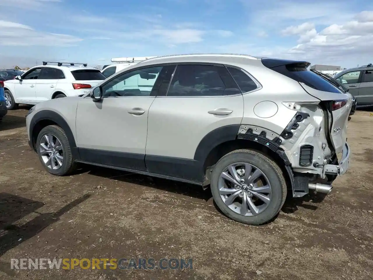 2 Photograph of a damaged car 3MVDMBDL4NM447276 MAZDA CX30 2022
