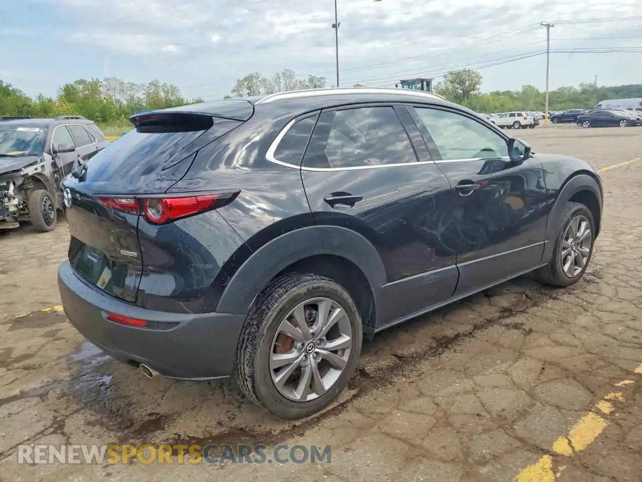 3 fotografías del automóvil dañado 3MVDMBDL9NM450058 MAZDA CX30 2022