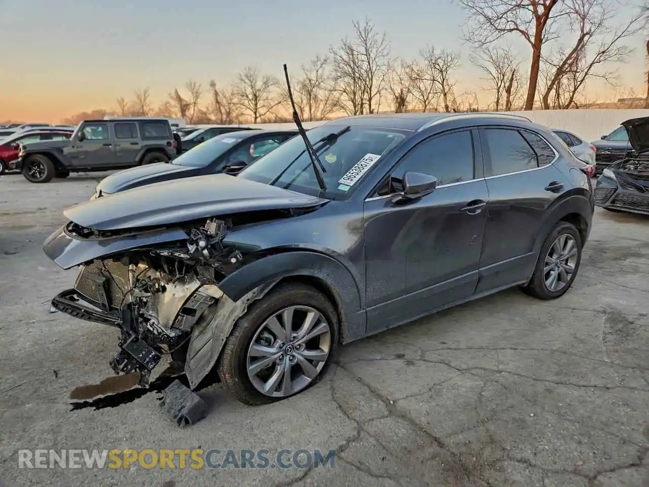 1 Фотография поврежденного автомобиля 3MVDMBDLXNM431602 MAZDA CX30 2022
