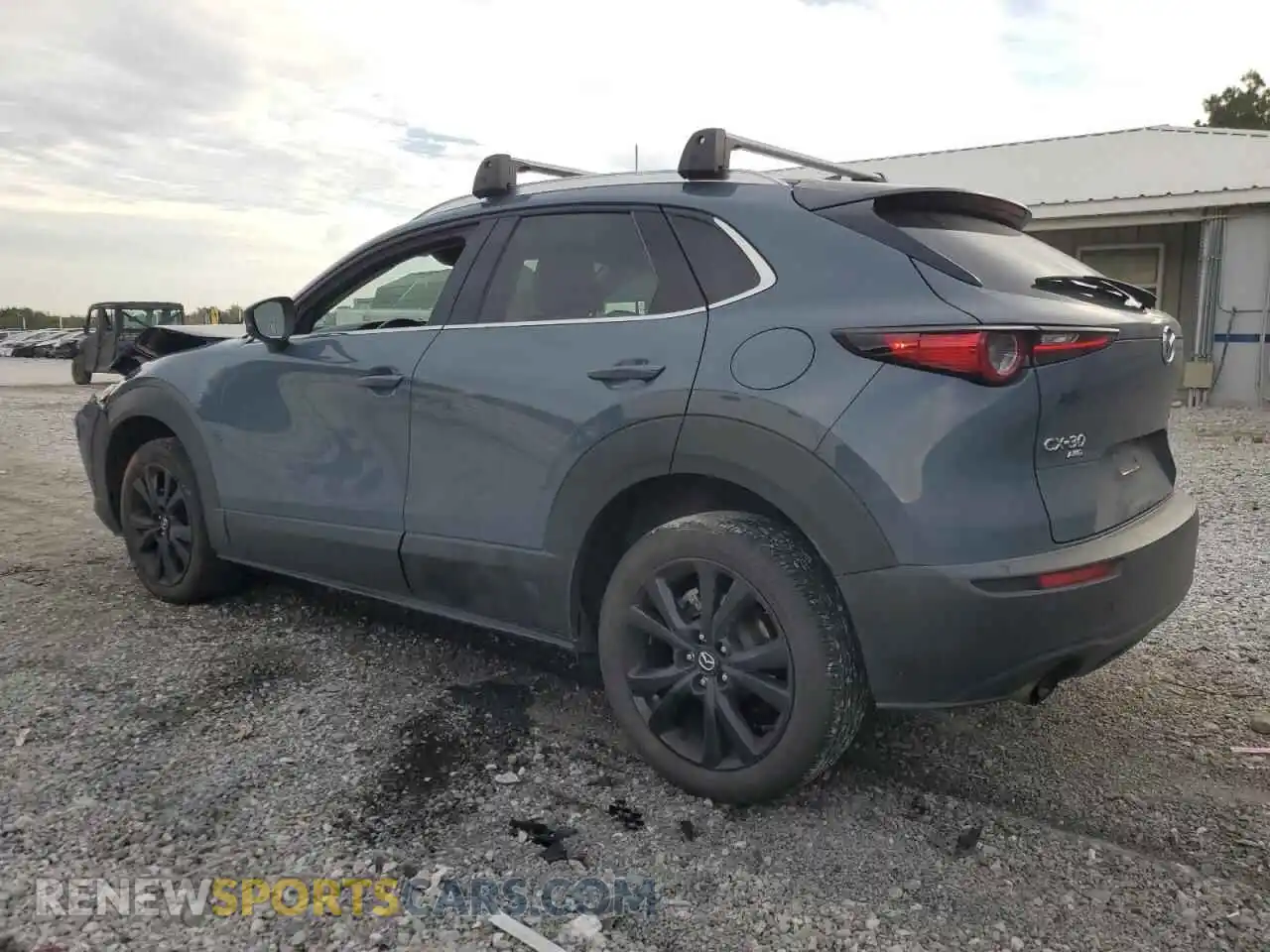 2 Photograph of a damaged car 3MVDMBDY3NM405581 MAZDA CX30 2022