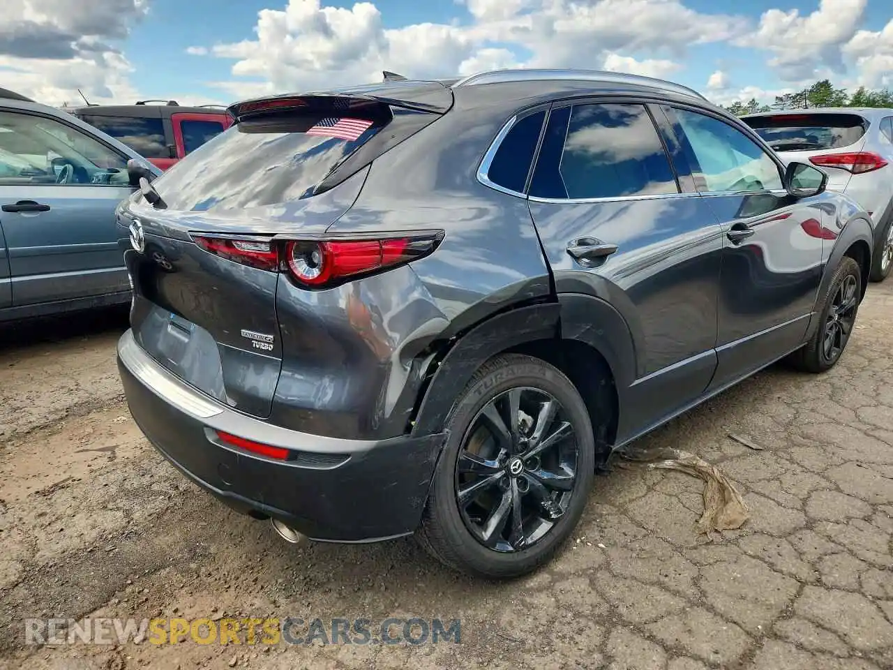 3 Photograph of a damaged car 3MVDMBDY6NM459277 MAZDA CX30 2022