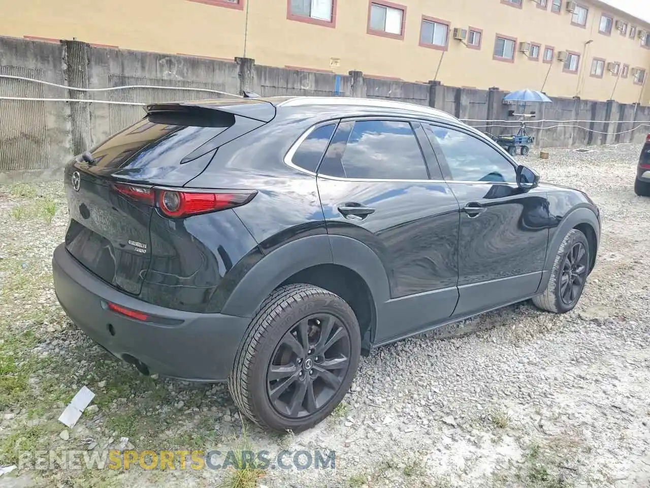 3 Photograph of a damaged car 3MVDMBDY9NM409019 MAZDA CX30 2022