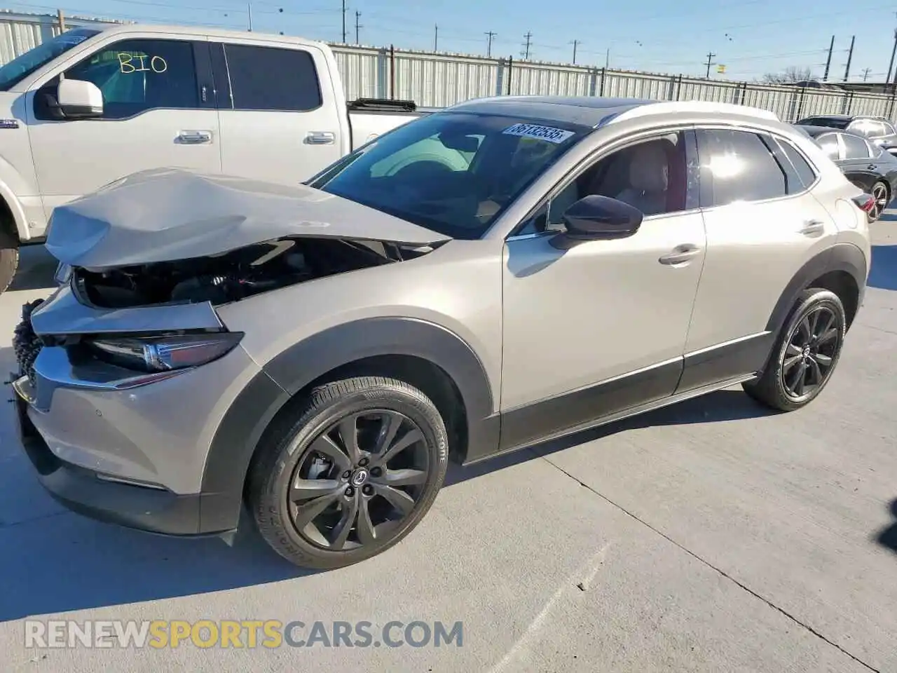 1 Фотография поврежденного автомобиля 3MVDMBEY1NM437816 MAZDA CX30 2022