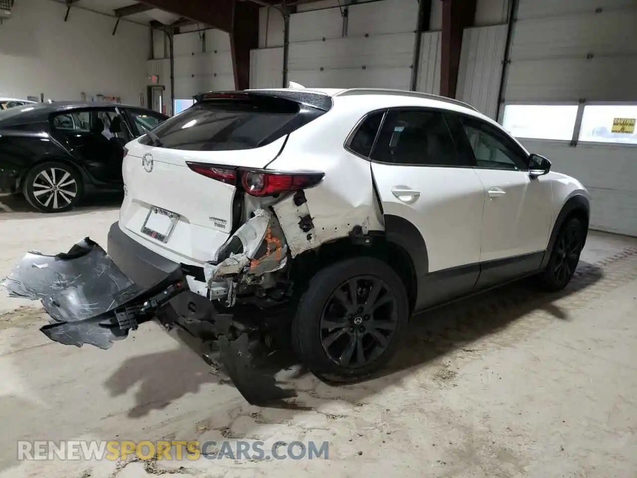 3 Photograph of a damaged car 3MVDMBEY5NM448012 MAZDA CX30 2022