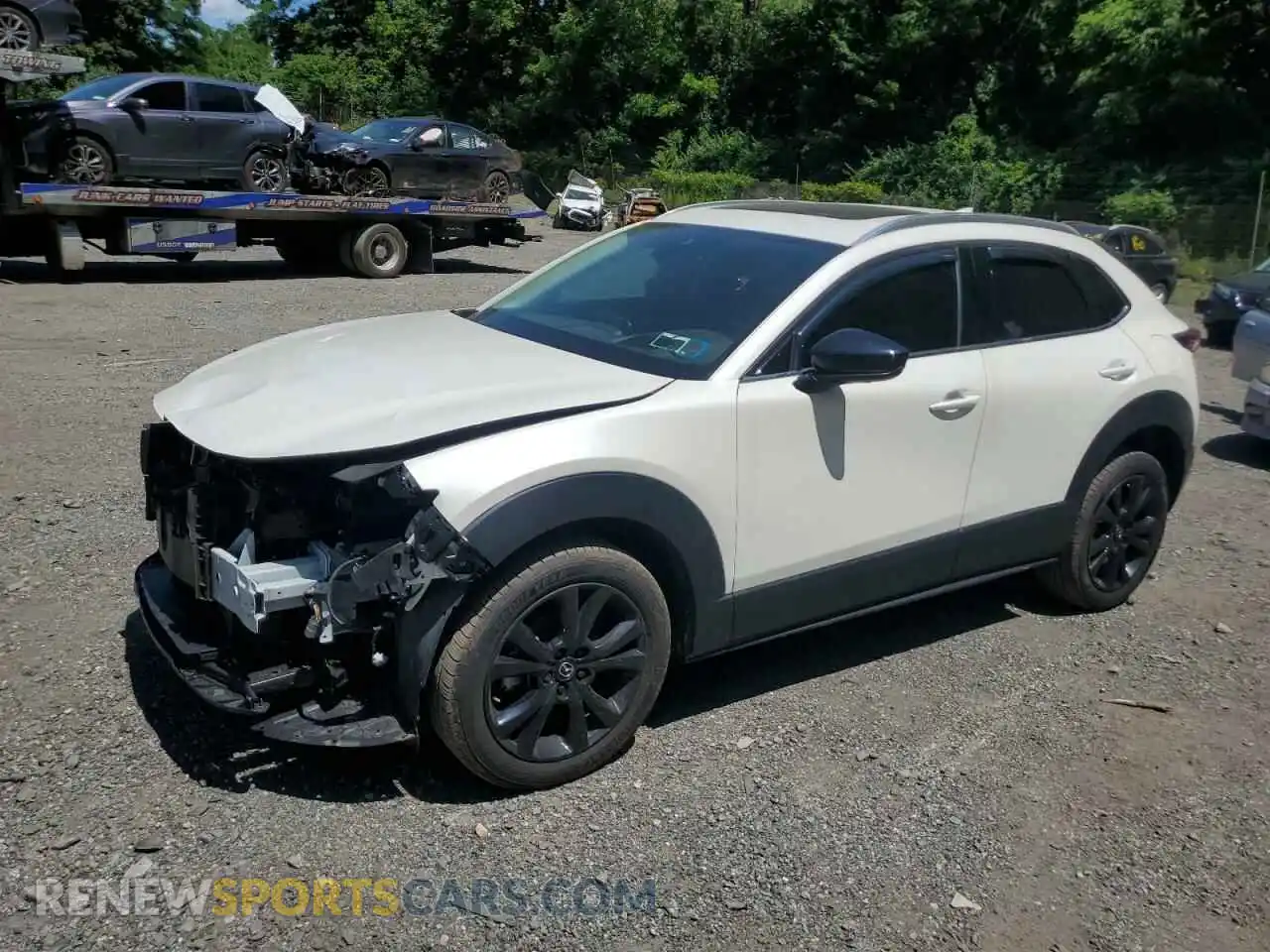 1 Photograph of a damaged car 3MVDMBEY7NM437545 MAZDA CX30 2022