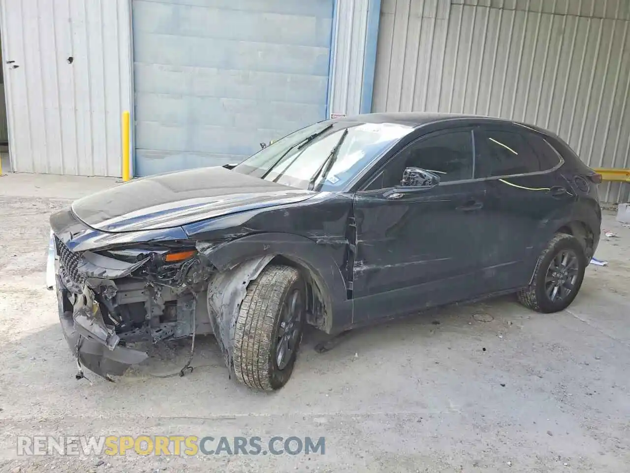 1 fotografías del automóvil dañado 3MVDMBAM0PM563915 MAZDA CX30 2023