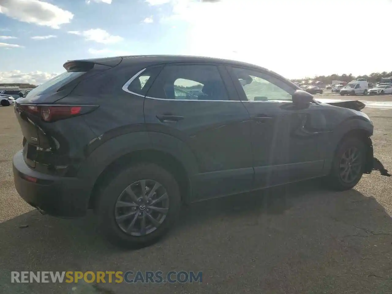 3 Photograph of a damaged car 3MVDMBAM5PM523586 MAZDA CX30 2023