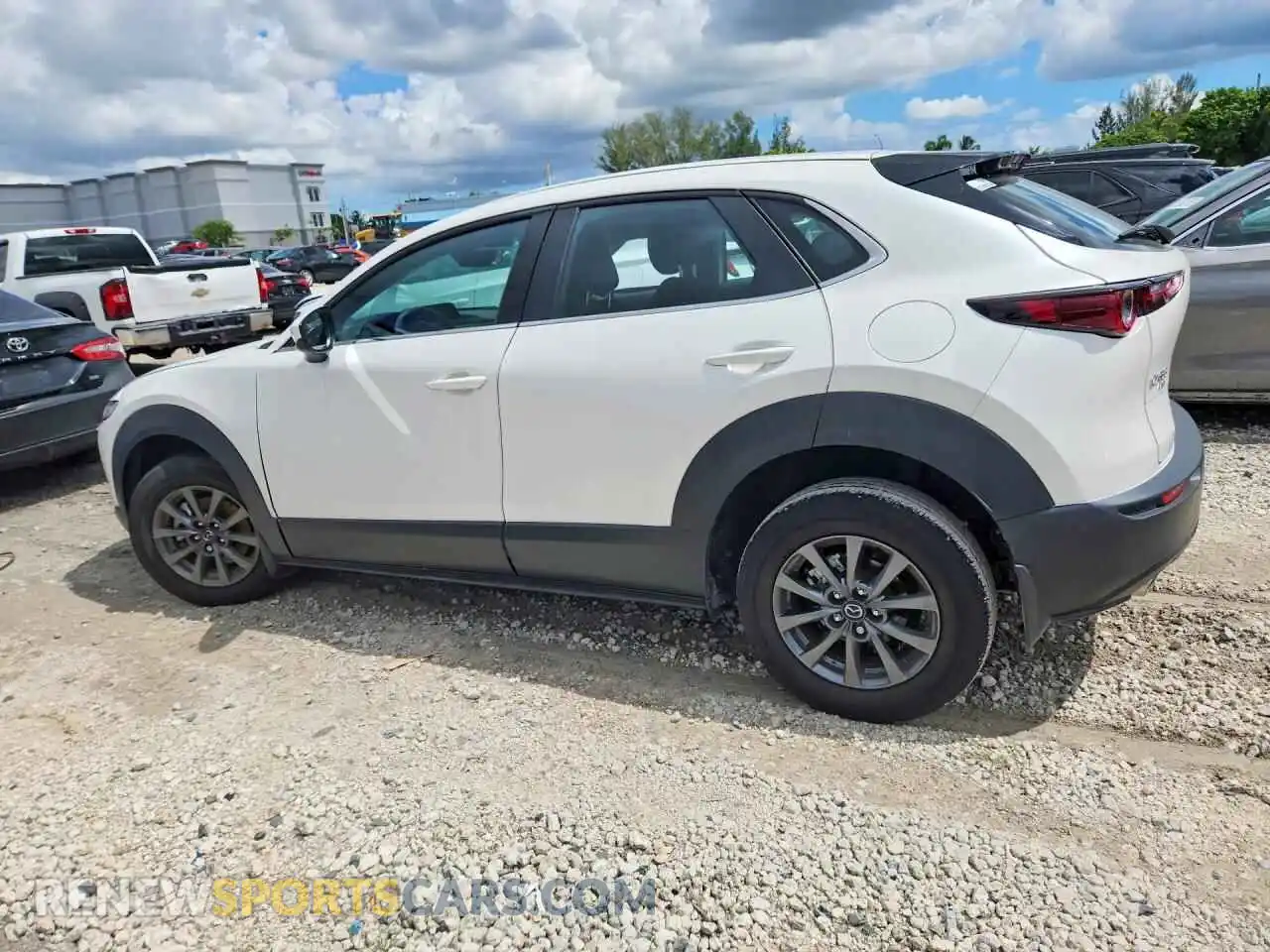 2 Photograph of a damaged car 3MVDMBAM5PM573162 MAZDA CX30 2023