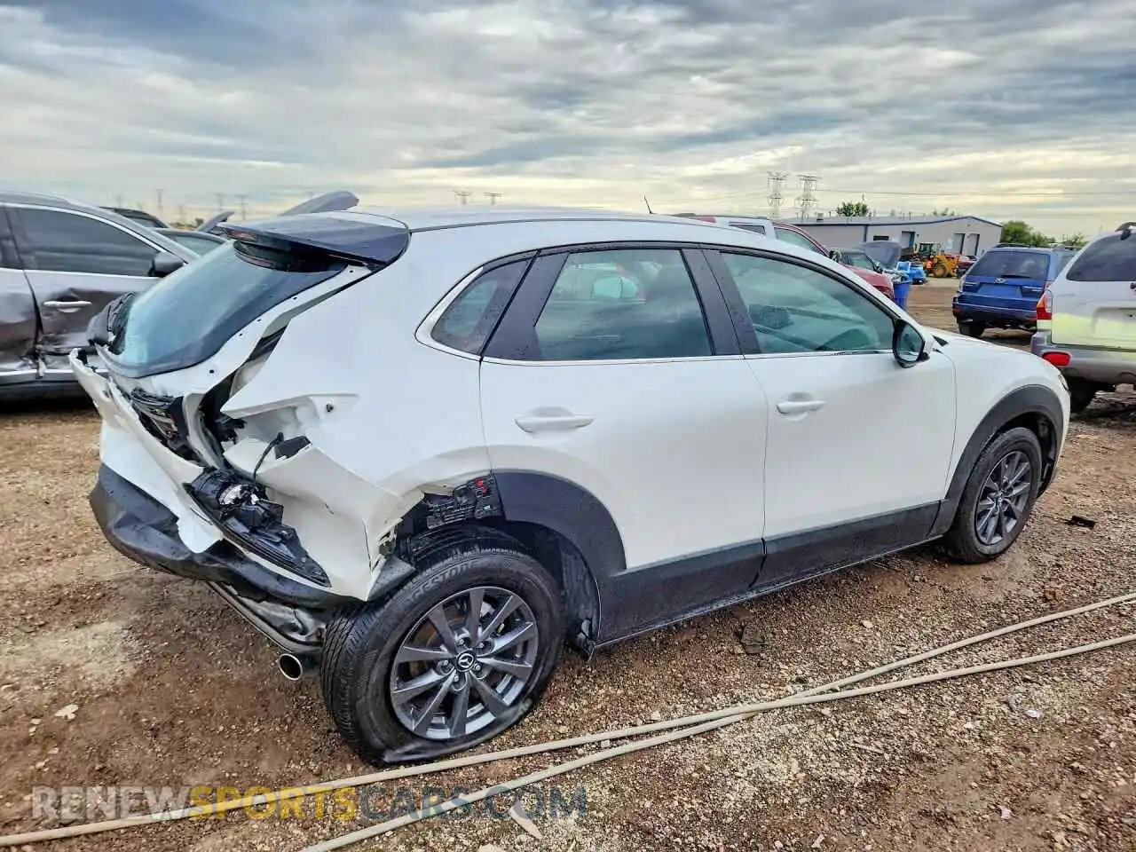 3 fotografías del automóvil dañado 3MVDMBAM8PM587508 MAZDA CX30 2023