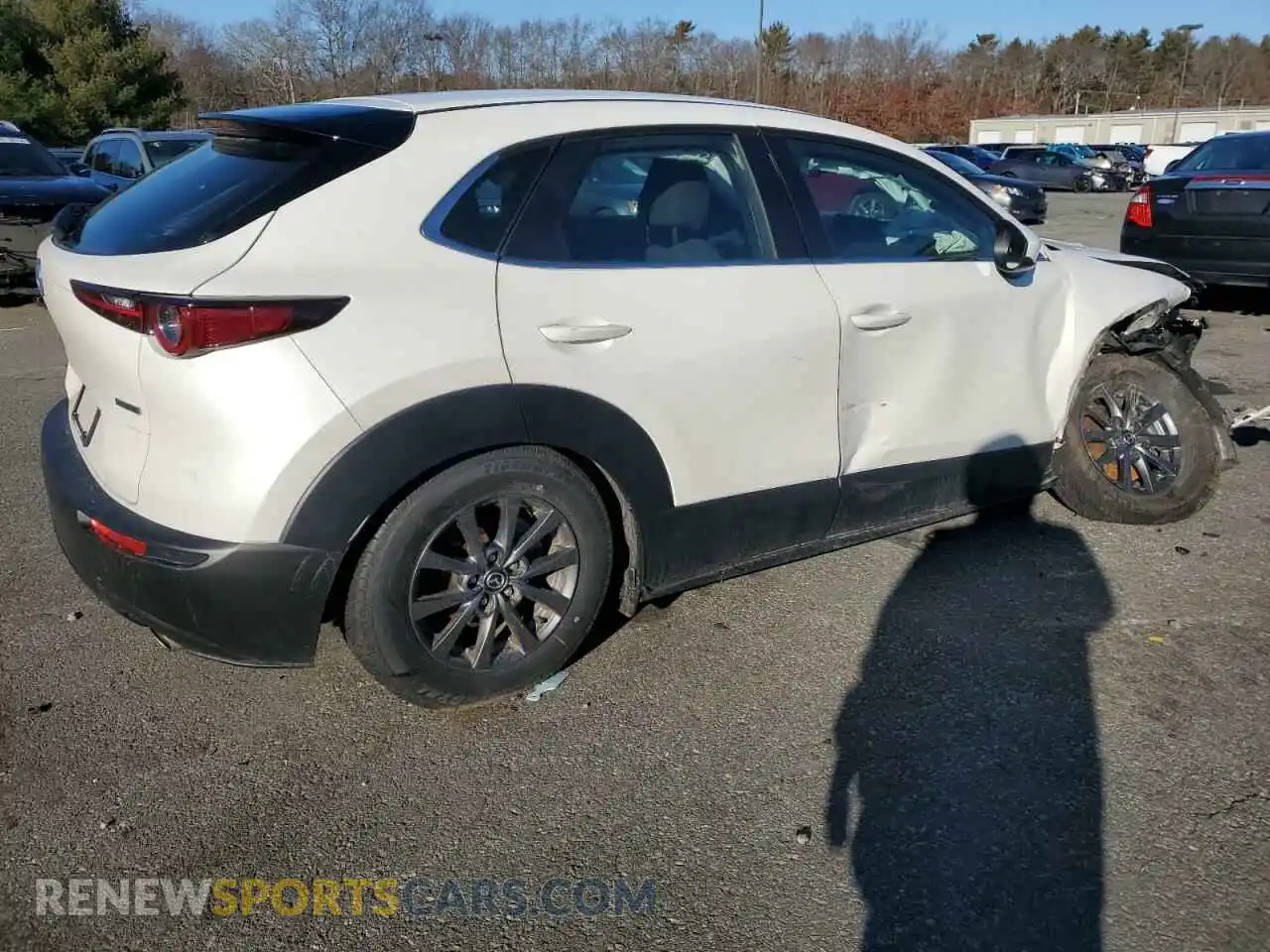 3 Photograph of a damaged car 3MVDMBAM9PM542965 MAZDA CX30 2023