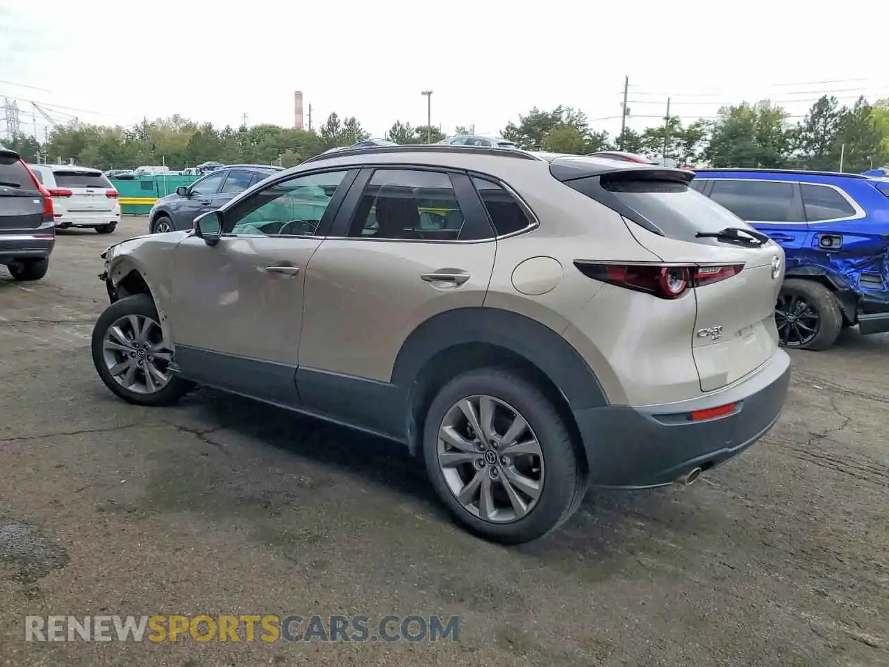 2 Photograph of a damaged car 3MVDMBBM0PM501882 MAZDA CX30 2023