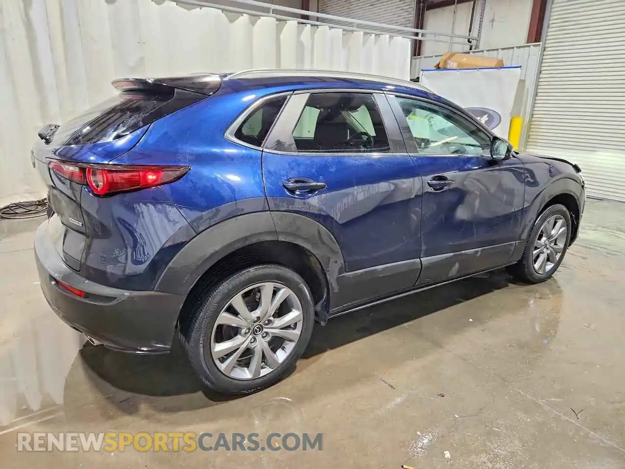 3 Фотография поврежденного автомобиля 3MVDMBBM3PM585079 MAZDA CX30 2023