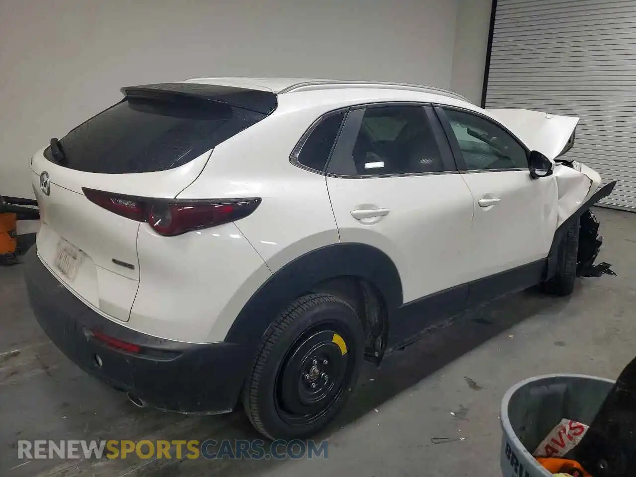 3 Photograph of a damaged car 3MVDMBBM7PM520932 MAZDA CX30 2023