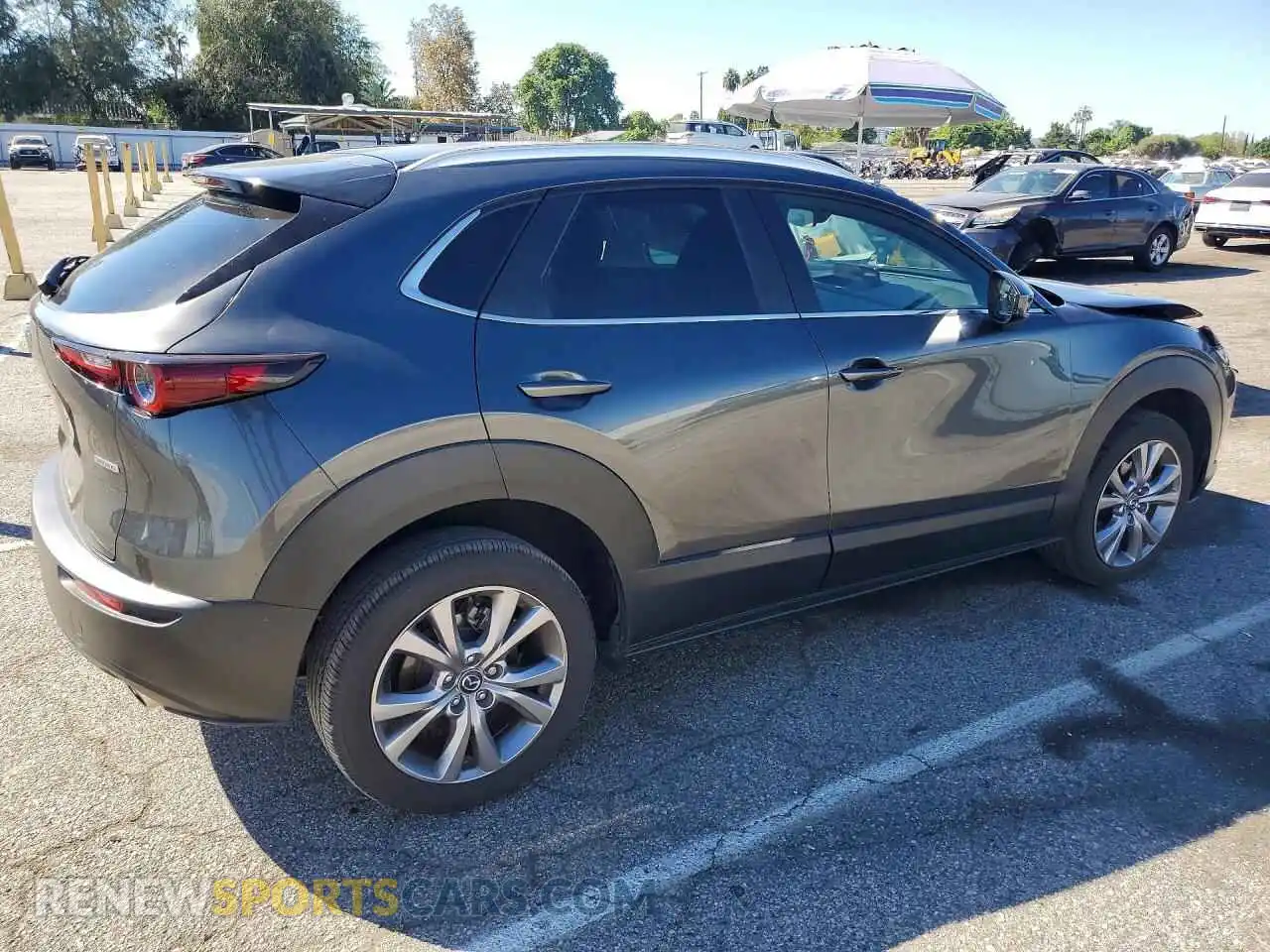 3 Photograph of a damaged car 3MVDMBBM7PM585778 MAZDA CX30 2023