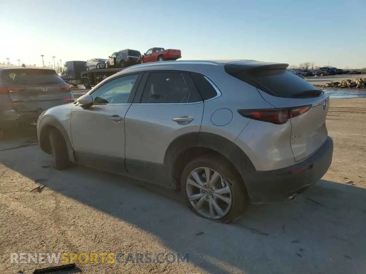 2 Photograph of a damaged car 3MVDMBBM9PM578895 MAZDA CX30 2023