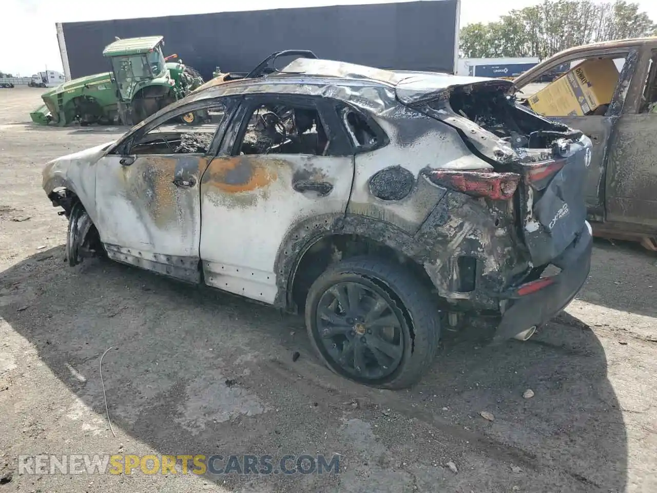 2 Photograph of a damaged car 3MVDMBCM0PM539773 MAZDA CX30 2023
