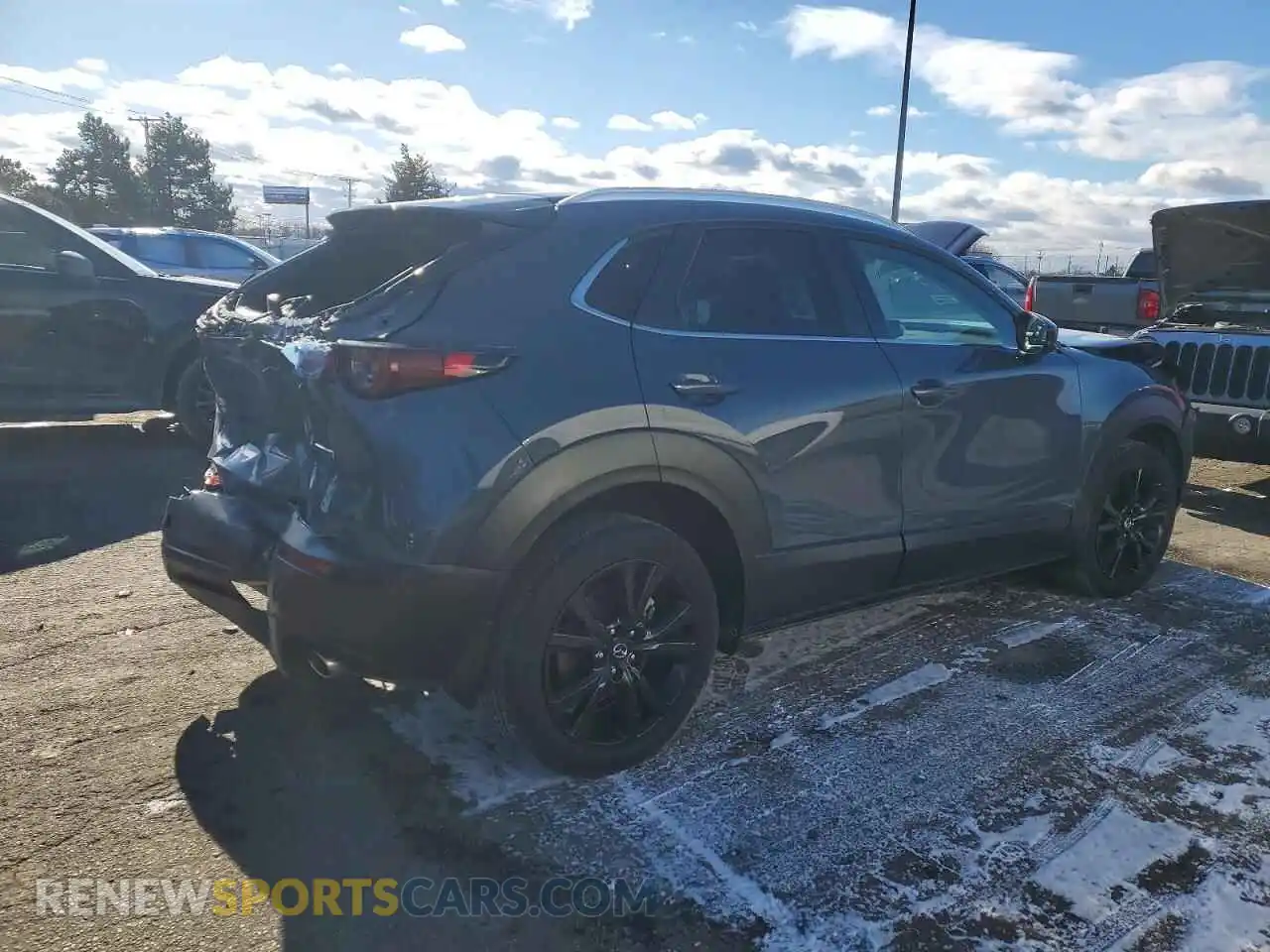 3 Photograph of a damaged car 3MVDMBCM0PM584406 MAZDA CX30 2023