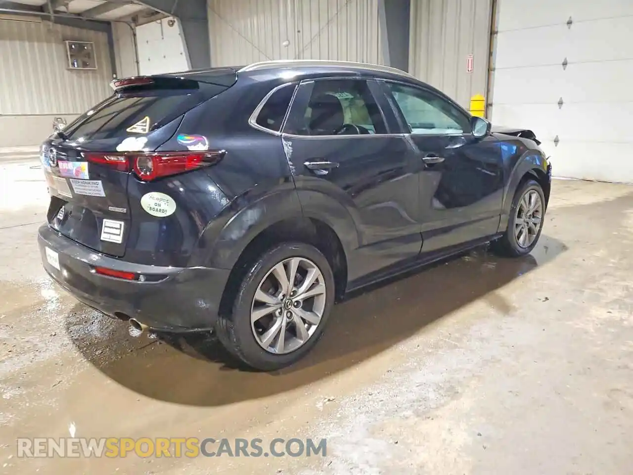 3 Photograph of a damaged car 3MVDMBCM3PM567261 MAZDA CX30 2023