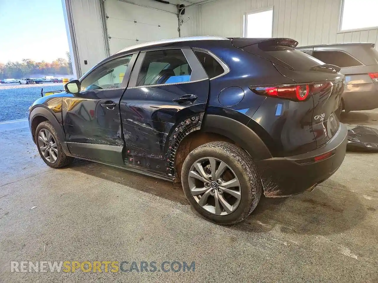 2 Фотография поврежденного автомобиля 3MVDMBCM5PM560778 MAZDA CX30 2023