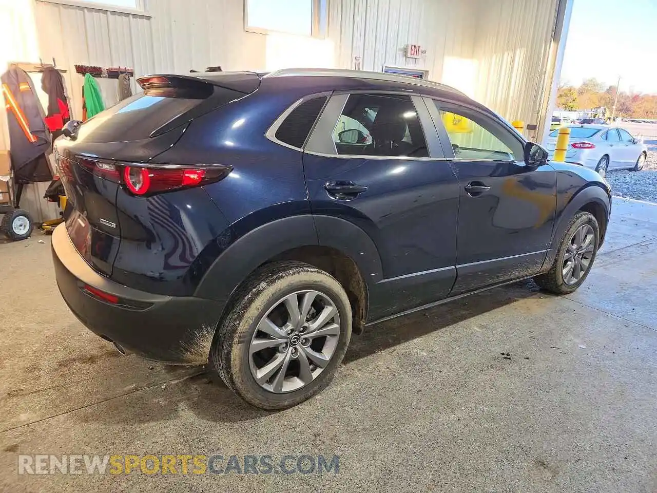 3 Фотография поврежденного автомобиля 3MVDMBCM5PM560778 MAZDA CX30 2023