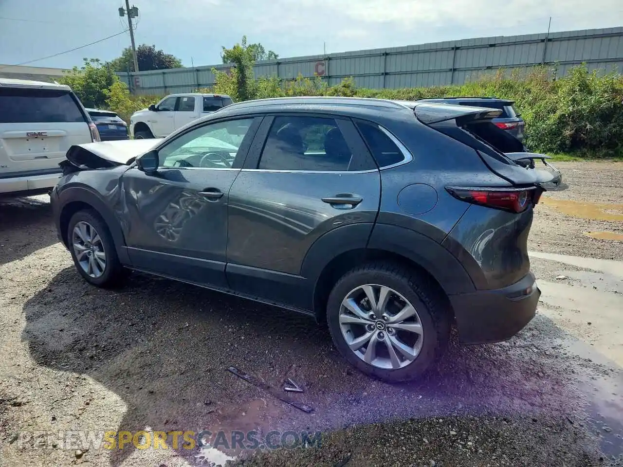2 fotografías del automóvil dañado 3MVDMBCM5PM571618 MAZDA CX30 2023