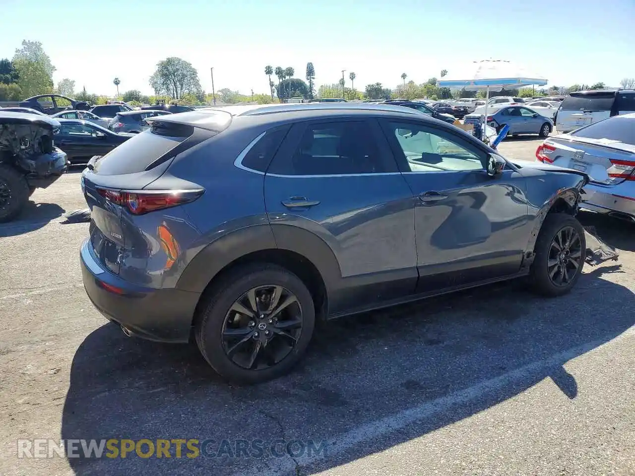 3 fotografías del automóvil dañado 3MVDMBCM7PM563357 MAZDA CX30 2023