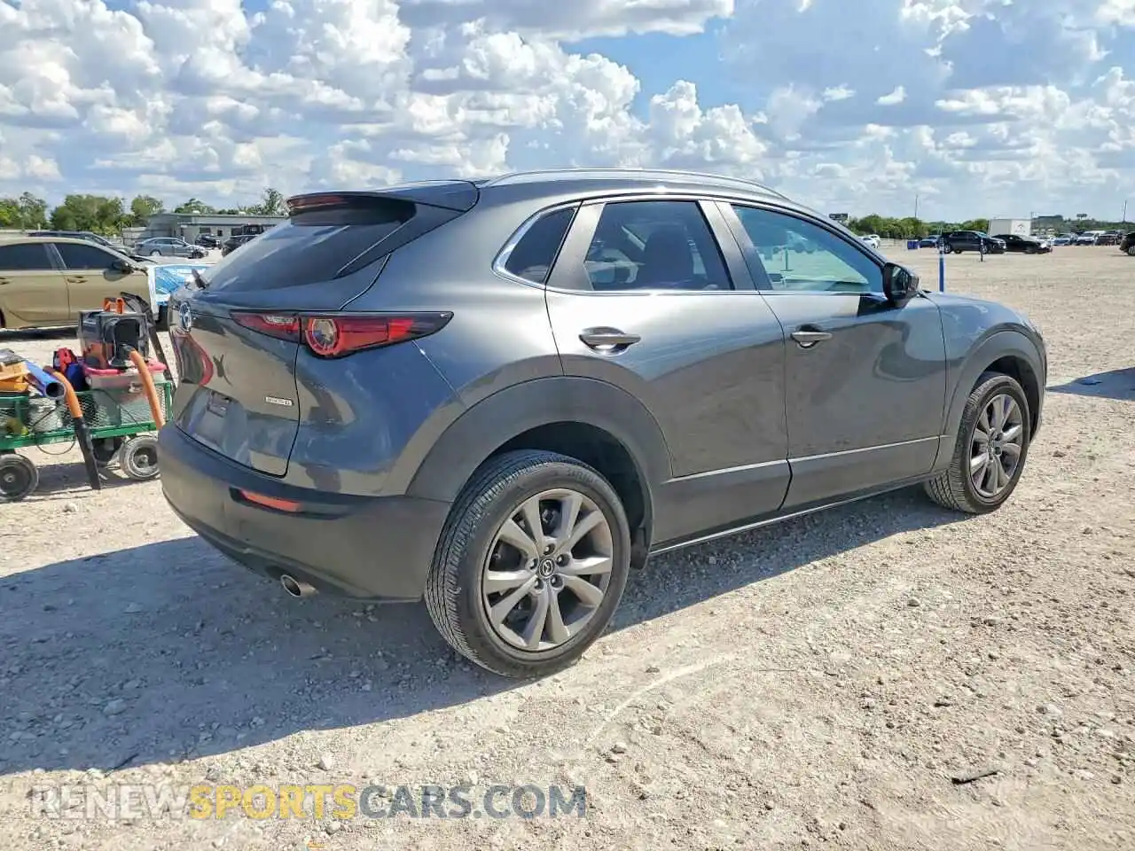 3 fotografías del automóvil dañado 3MVDMBCM7PM569997 MAZDA CX30 2023