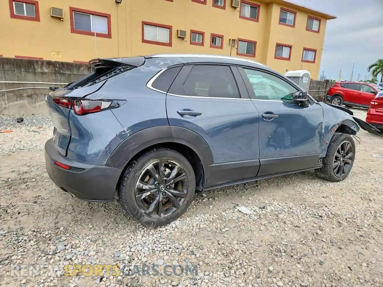 3 Photograph of a damaged car 3MVDMBCM9PM563814 MAZDA CX30 2023