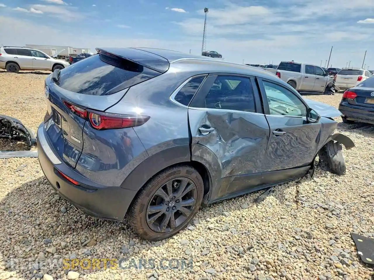 3 Photograph of a damaged car 3MVDMBCM9PM567328 MAZDA CX30 2023