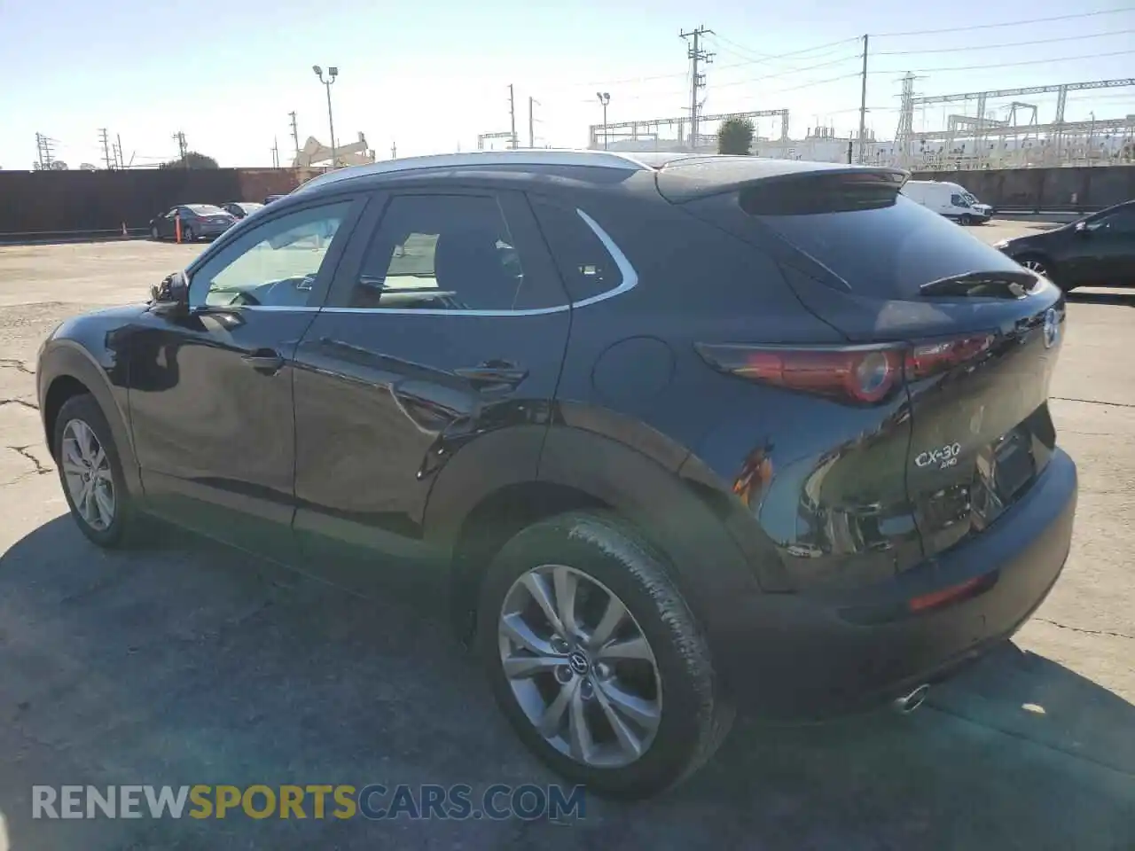 2 Photograph of a damaged car 3MVDMBCMXPM568861 MAZDA CX30 2023