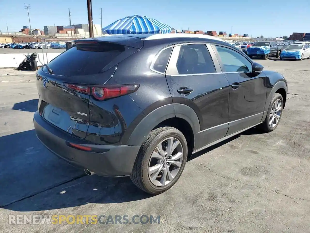 3 Photograph of a damaged car 3MVDMBCMXPM568861 MAZDA CX30 2023
