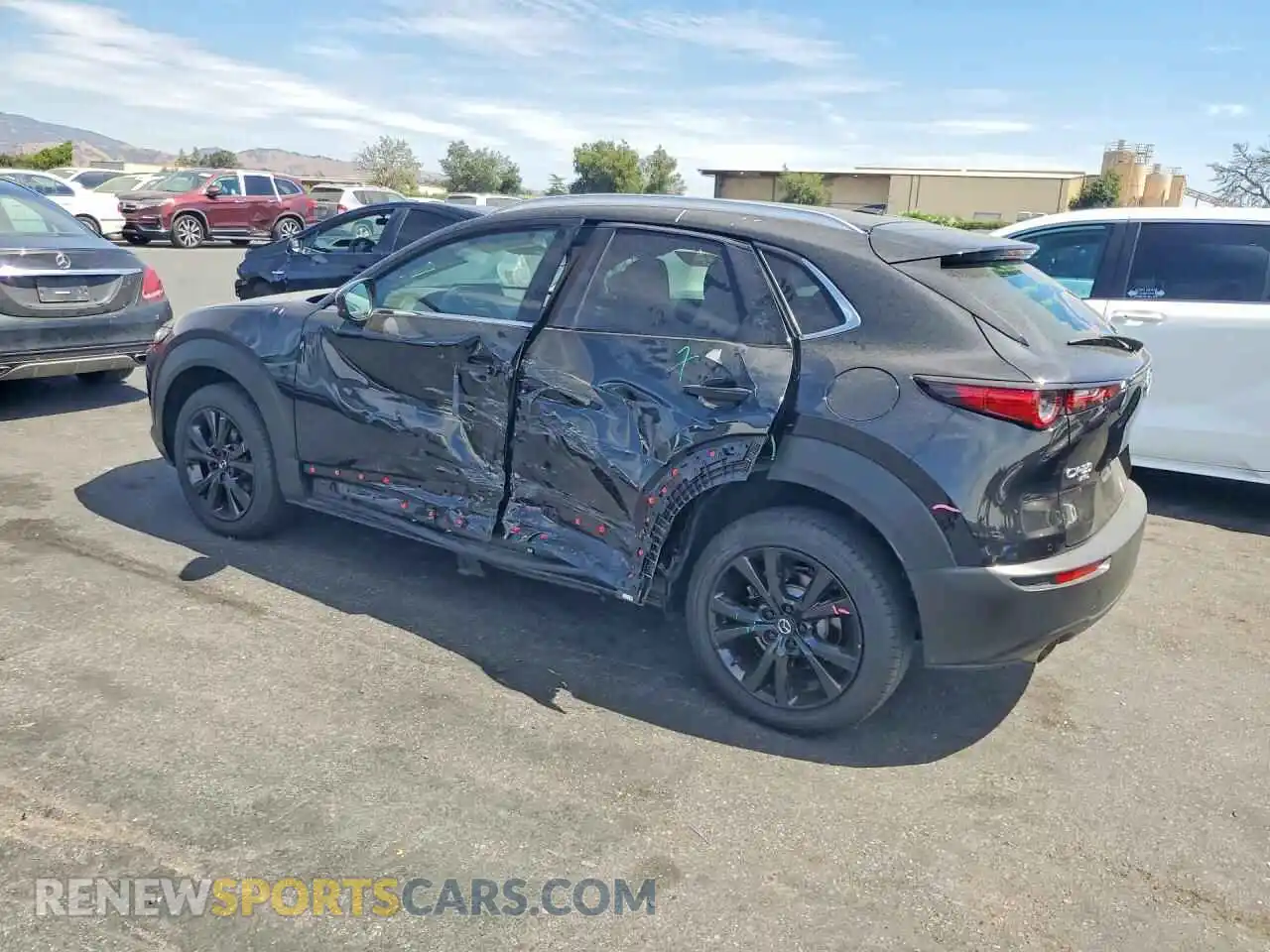 2 Photograph of a damaged car 3MVDMBEY6PM517339 MAZDA CX30 2023