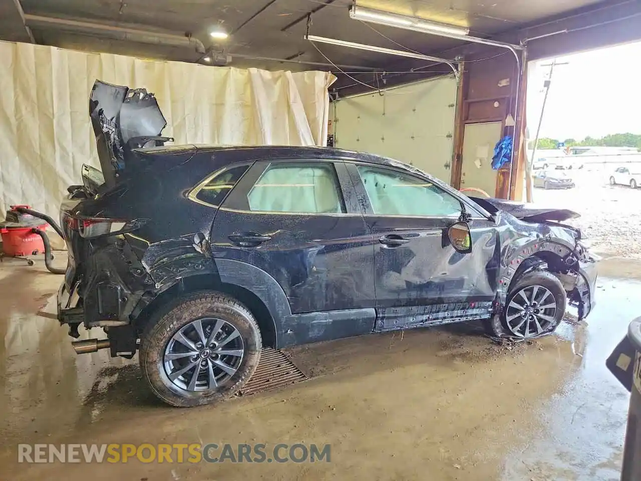 3 Photograph of a damaged car 3MVDMBAM0RM689081 MAZDA CX30 2024