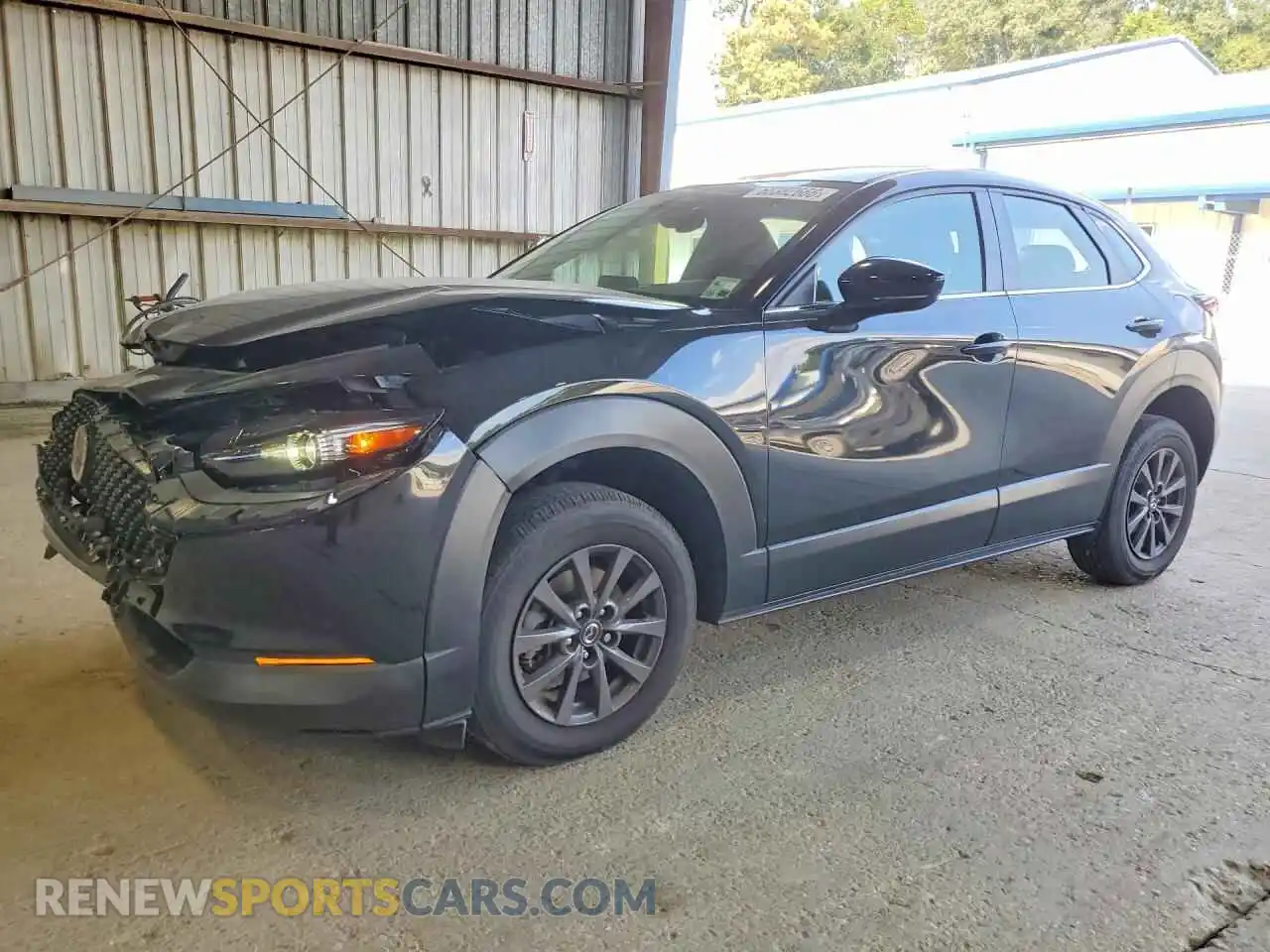 1 Photograph of a damaged car 3MVDMBAM2RM686568 MAZDA CX30 2024