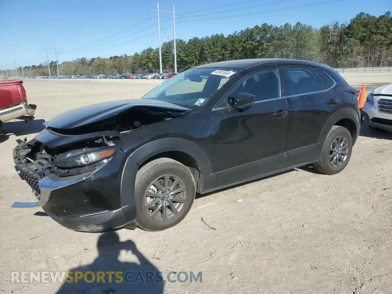 1 Photograph of a damaged car 3MVDMBAM5RM688864 MAZDA CX30 2024