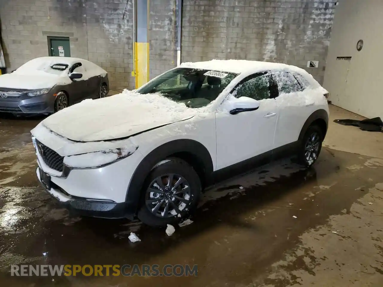 1 Photograph of a damaged car 3MVDMBAM6RM697895 MAZDA CX30 2024