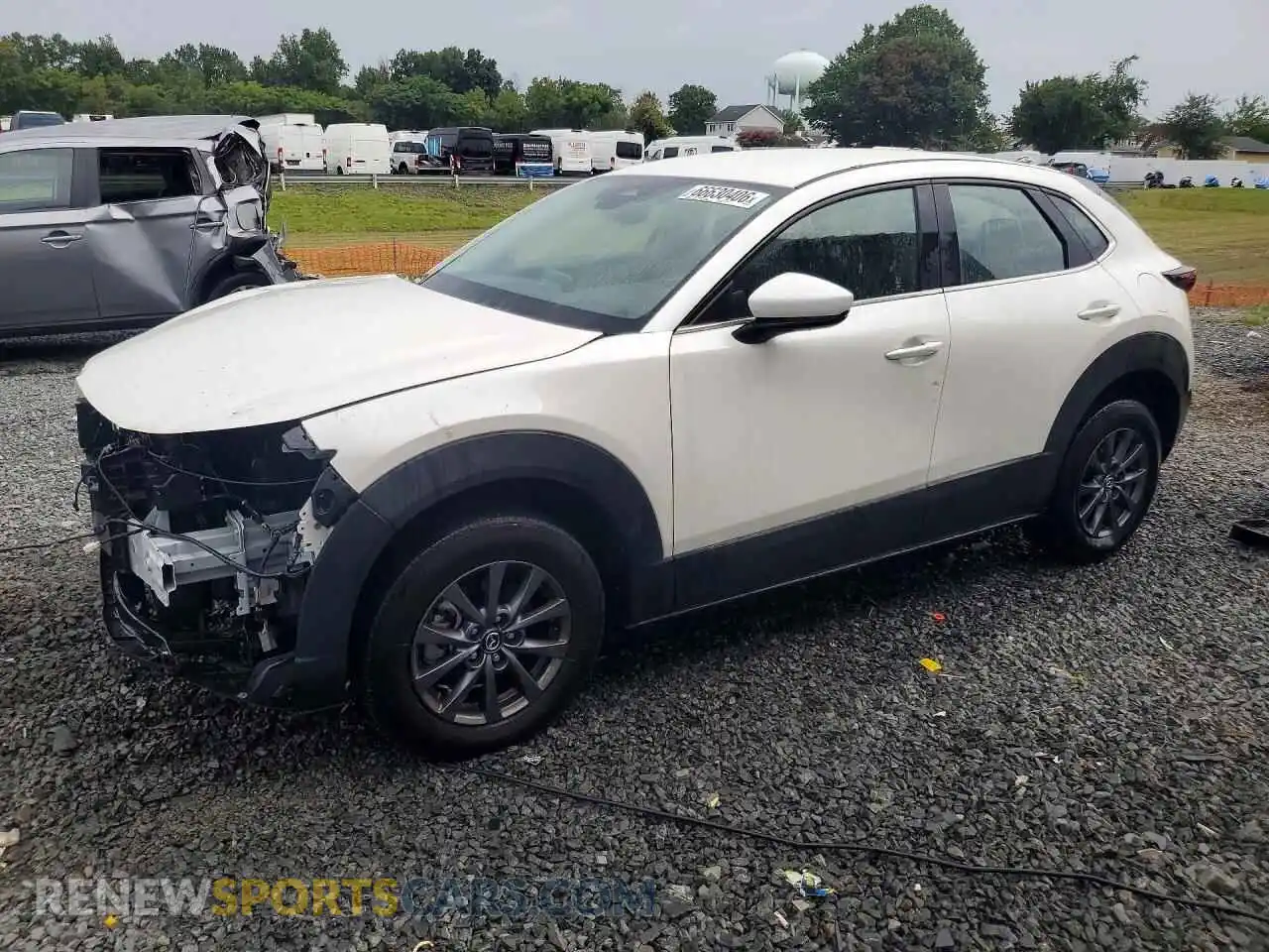 1 Photograph of a damaged car 3MVDMBAM7RM635194 MAZDA CX30 2024