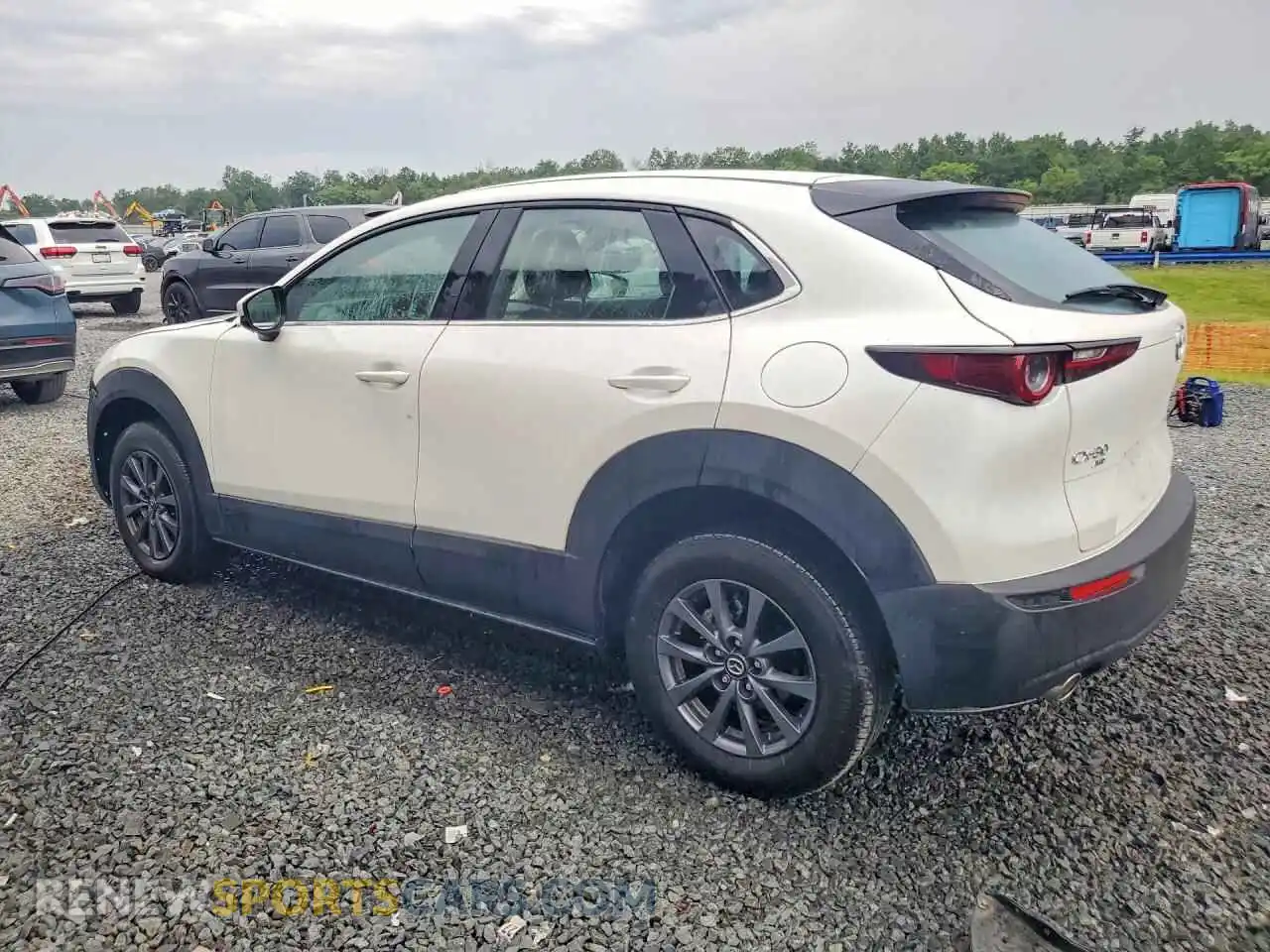 2 Photograph of a damaged car 3MVDMBAM7RM635194 MAZDA CX30 2024