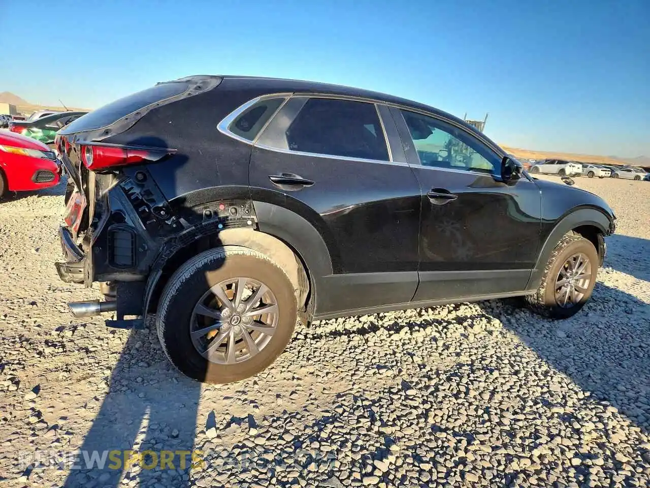 3 fotografías del automóvil dañado 3MVDMBAMXRM632872 MAZDA CX30 2024