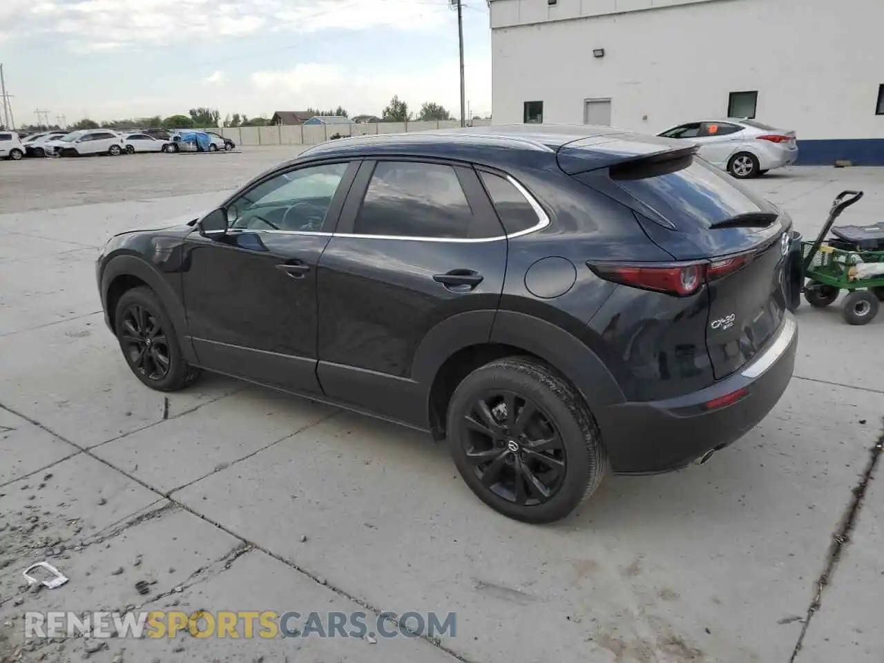 2 Photograph of a damaged car 3MVDMBBM0RM608224 MAZDA CX30 2024